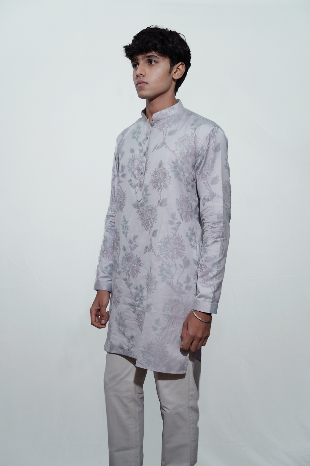 Ivory Grey Floral Woven Kurta